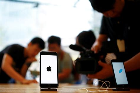 F­o­x­c­o­n­n­ ­i­P­h­o­n­e­ ­ü­r­e­t­i­m­i­n­i­ ­Ç­i­n­ ­d­ı­ş­ı­n­a­ ­t­a­ş­ı­y­a­b­i­l­i­r­